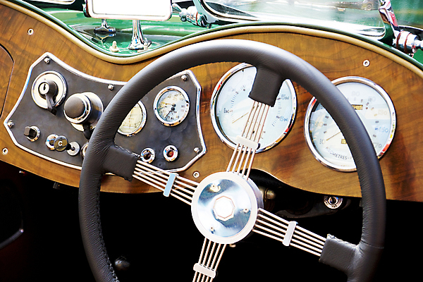 포토 JPG 해외이미지 교통시설 자동차 사람없음 내부 운전 수확 골동품 바퀴 클래식 복고 계량기 모터 속도계 옛날 자동 해외202004 해외포토 육상교통 교통 컨셉 농업 모션 시설 파일형식 이미지허브