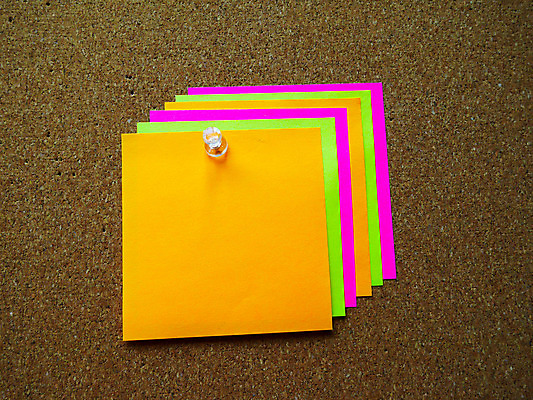 포토 JPG 해외이미지 디자인 종이 벽 백그라운드 비즈니스 통신 사람없음 컬러풀 사무실 노란색 쪽지 공백 정보 흰색 발표 메시지 심볼 사인 준비 코르크 공지사항 패드 과부하 어려움 조언 혼란 많음 해외202004 해외포토 컬러 컨셉 파일형식 이미지허브