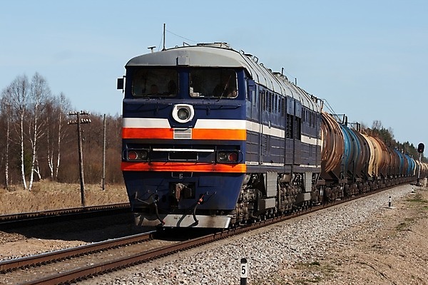 포토 JPG 해외이미지 산업 선 여행 비즈니스 교통시설 숙이기 사람없음 파란색 달리기 힘 기차 에너지 화물 휘발유 석유 위험 속도 탱크 화석 연료 가스 자원 공학 재촉 건너기 디젤 루트 선로 공급 해외202004 해외포토 교육 육상교통 컬러 포즈 교통 컨셉 모션 대중교통 운송업 시설 파일형식 이미지허브