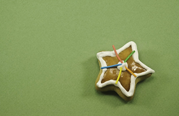 포토 JPG 해외이미지 전통 계절 별 음식 빵 크리스마스 겨울 휴가 디저트 선물 사람없음 장식 쿠키 과자 얼음 축제 침묵 하트 축하 대접 달콤 맛 유혹 설탕 굽기 묘사 생강 충동구매 고립 노엘 핸드메이드 카피스페이스 프로스팅 해외202004 해외포토 자연요소 모양 기념일 컨셉 채소 쇼핑 소리 공백 구이 제빵 과소비 파일형식 이미지허브