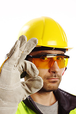 포토 JPG 해외이미지 백인 직업 손 응시 남자 산업 장갑 통신 손가락 노동자 고글 한명 안전 사람 손짓 엄지손가락 흰색 기술자 보호 헬멧 땅 사인 긍정 계약자 고립 승인 해외202004 해외포토 서양인 1 시선 잡화 컬러 컨셉 모션 신체부위 보호장비 계약 파일형식 이미지허브