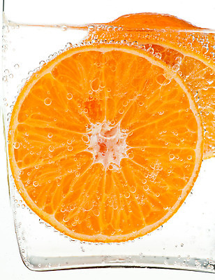 포토 JPG 해외이미지 음식 조각 오렌지 과일 유리 건강 사람없음 물 노란색 쌓기 얼음 거품 젖음 흰색 신선 액체 달콤 큐브 유기농 흙더미 소다 숙성 해외202004 해외포토 자연요소 웰빙 컬러 모션 재질 흙 맛 파일형식 더미 이미지허브