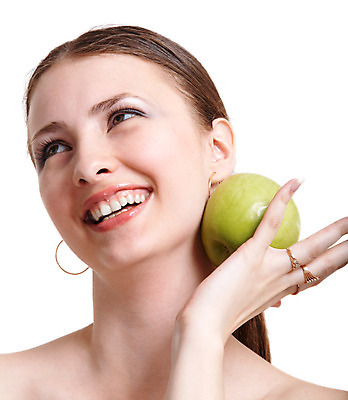 포토 JPG 해외이미지 백인 모델 1 라이프스타일 손 옷 여자 행복 얼굴 백그라운드 과일 건강 한명 웃음 사람 성인 빨간색 초록색 유행 흰색 화려 사과 입술 고립 해외202004 해외포토 서양인 감정 컬러 컨셉 표정 생활 신체부위 파일형식 이미지허브