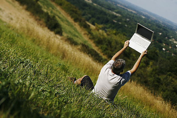 포토 JPG 해외이미지 공원 남자 컨셉 인터넷 비즈니스 휴식 세포 사람 풍경 사람없음 스마트폰 컴퓨터 청춘 햇빛 태양 우주 침묵 키보드 업무 무선전화기 멀티미디어 고용 무료 해외202004 해외포토 자연요소 공공시설 전자제품 핸드폰 스마트기기 소리 구직 작업 전화기 채용 파일형식 이미지허브