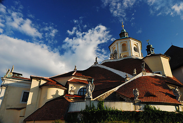 포토 JPG 해외이미지 손 남자 기독교 종교 백그라운드 컨셉 십자가 창문 새로움 사람없음 내부 책 파란색 빛 컬러풀 햇빛 태양 성당 교회 평화 검은색 성경 흰색 기도 예수 영혼 장면 신성 숭배 신앙심 해외202004 해외포토 자연요소 컬러 종교용품 종교건축 사람 건물 신체부위 신_종교 파일형식 이미지허브