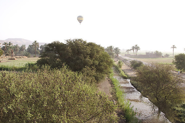 포토 JPG 해외이미지 여행 밭 아프리카 하늘 아침 휴가 이집트 풍경 사람없음 관광지 계곡 새벽 자유 뜨거움 가스 풍선 이국적 해외202004 해외포토 주간 자연요소 나라 컨셉 농업 파일형식 이미지허브
