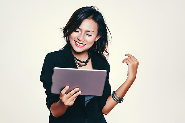 포토 JPG 해외이미지 직업 라이프스타일 응시 여자 행복 아시아 얼굴 비즈니스 사업가 통신 성공 노동자 아이디어 창조 한명 사람 성인 옆모습 노트북 사무실 기쁨 축하 표현 우승 최고 업무 작업 비즈니스우먼 우아함 스마트 만족 흥분 긍정 승자 지능 필승 해외202004 해외포토 1 시선 감정 나라 뷰포인트 컨셉 생활 신체부위 전자제품 직장인 파일형식 이미지허브