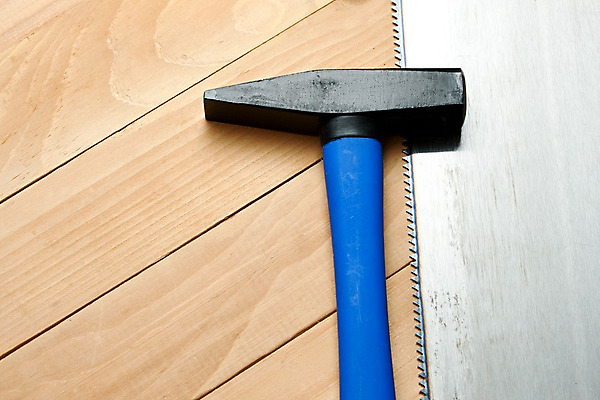 포토 JPG 해외이미지 산업 백그라운드 주택 사람없음 목재 금속 검은색 장비 기구 공구 업무 수리 망치 플라스틱 목공예 고정 고립 수목 철강 해외202004 해외포토 나무 컬러 재료 재질 건물 도구 작업 공예 파일형식 이미지허브