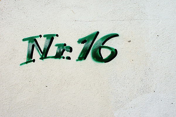 포토 JPG 해외이미지 벽 백그라운드 일러스트 건축양식 청소년 사람없음 단어 숫자 심볼 묘사 사인 그림 석고 해외202004 해외포토 문자 건축 사람 파일형식 이미지허브