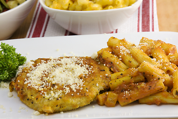 포토 JPG 해외이미지 음식 치즈 파스타 육류 사람없음 저녁식사 치킨 이탈리아 묘사 해외202004 해외포토 유럽 식재료 유제품 서양음식 식사 닭고기요리 파일형식 이미지허브