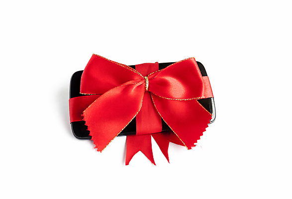 포토 JPG 해외이미지 디자인 리본 백그라운드 컨셉 크리스마스 인터넷 비즈니스 통신 모바일 세포 선물 사람없음 스마트폰 핸드폰 알약 디지털 스크린 공백 터치 흰색 휴대용 전화기 스마트 오브젝트 활 전자 부름 멀티미디어 고립 터치스크린 스타일 셀룰러 현실 해외202004 해외포토 기념일 컬러 모션 전자제품 스마트기기 약 파일형식 이미지허브