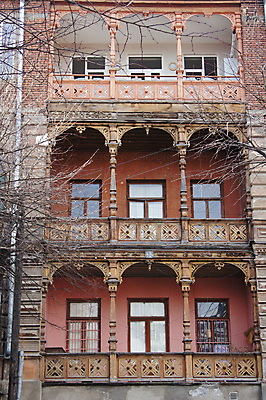 포토 JPG 해외이미지 유럽 건축양식 창문 지붕 벽돌 거리 주택 풍경 여러명 사람없음 야외 목재 초록색 컬러풀 농장 문 수확 시골 도시 역사 널 묘사 통나무 엽서 좁은 타운 외양간 옛날 조지아 해외202004 해외포토 나무 건축 나라 컬러 다수 농업 재료 사람 건물 편지 동유럽 파일형식 이미지허브