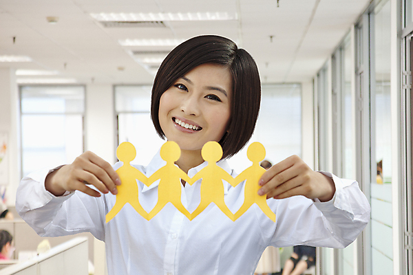 포토 JPG 해외이미지 응시 여자 교육 행복 종이 창문 짧은머리 실내 매달리기 창조 한명 미소 웃음 20대 가로 캐주얼 컬러풀 사무실 노란색 중국 화목 기쁨 흰색 잡기 작업장 자르기 디지털합성 베이징 개성 구성 통일 카피스페이스 해외202004 해외포토 1 헤어스타일 시선 옷 감정 산업 아시아 컬러 컨셉 비즈니스 모션 표정 사람 청년 내부 공백 파일형식 이미지허브