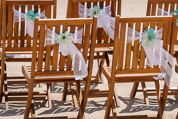 포토 JPG 해외이미지 꽃 유럽 리본 모래 결혼 의자 결혼식 사랑 사람없음 야외 목재 장식 파란색 햇빛 태양 파티 맑음 흰색 축하 뜨거움 배열 포르투갈 준비 초대 제단 파라다이스 해외202004 해외포토 자연요소 나무 식물 감정 나라 컬러 가구 컨셉 재료 날씨 이벤트 파일형식 이미지허브