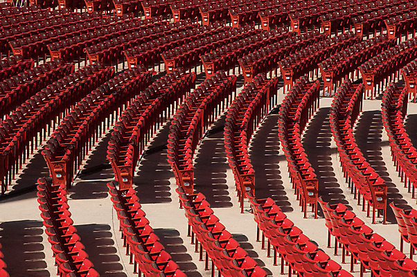 포토 JPG 해외이미지 스포츠 백그라운드 패턴 의자 건축양식 추상 이벤트 사람없음 야외 빨간색 경기장 플라스틱 극장 객석 줄서기 많음 해외202004 해외포토 건축 컬러 가구 컨셉 무늬 스포츠시설 모션 재질 파일형식 이미지허브