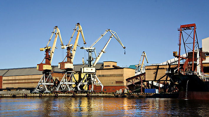 포토 JPG 해외이미지 산업 바다 교통시설 항해 사람없음 물 항구 기계 화물 보트 컨테이너 조선소 기중기 수로 포트 해외202004 해외포토 자연요소 교통 배_교통 운송업 중장비 시설 파일형식 이미지허브