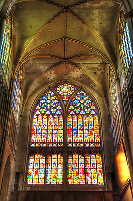 포토 JPG 해외이미지 중년 건축양식 창문 주택 사람없음 건물 빛 성당 교회 어둠 도시 중세 역사 보호 그림 벨기에 타운 고딕 옛날 해외202004 해외포토 건축물 건축 컨셉 종교건축 성인 서유럽 파일형식 이미지허브