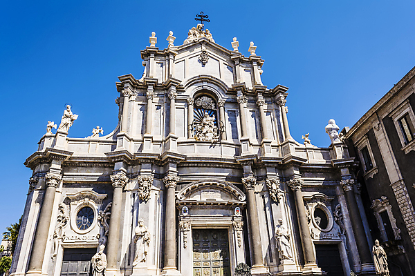 포토 JPG 해외이미지 전통 기독교 종교 문화 조각 십자가 건축양식 미술 사람없음 조각상 성당 교회 이탈리아 세계문화유산 골동품 종 역사 성자 광장 대리석 대성당 신성 종탑 천연기념물 바로크 바실리카 해외202004 해외포토 건축 유럽 재료 종교건축 문화예술 건물 조형물 탑 문화재 파일형식 이미지허브