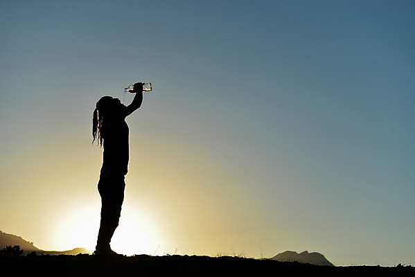 포토 JPG 해외이미지 계절 음료 신체 날씨 건강 경고 사람 사람없음 물 태양 맑음 추위 마시기 죽음 바 뜨거움 분위기 온도계 위험 싸움 온도 과부하 생태학 심각 해로움 해외202004 해외포토 자연요소 교육 컨셉 모션 파일형식 이미지허브