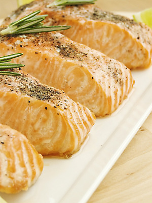 포토 JPG 해외이미지 접시 음식 오렌지 부분 건강 어류 스테이크 요리 사람없음 초록색 식사 저녁식사 튀김 흰색 신선 뜨거움 맛 그릴 굽기 해산물 향신료 라임 로즈메리 점심식사 핸드메이드 해외202004 해외포토 식기 컬러 컨셉 과일 주방용품 서양음식 수중동물 구이 허브 향미료 파일형식 이미지허브