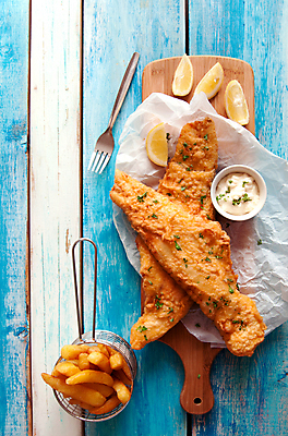 포토 JPG 해외이미지 전통 영어 음식 백그라운드 영국 어류 사람없음 목재 우주 저녁식사 튀김 시골 해산물 메뉴 테이크아웃 점심식사 해로움 카피스페이스 해외202004 해외포토 나무 문자 유럽 컨셉 재료 식사 수중동물 공백 파일형식 이미지허브