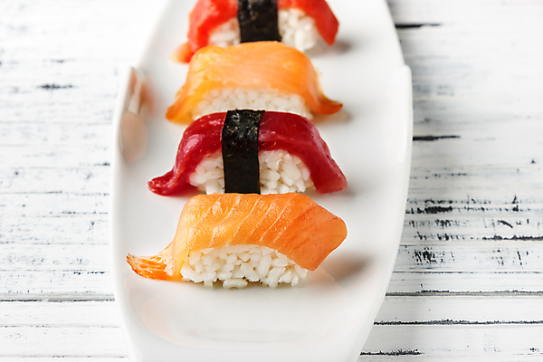 포토 JPG 해외이미지 전통 접시 아시아 문화 음식 바다 백그라운드 다이어트 젓가락 밥 건강 어류 요리 동양인 사람없음 빨간색 식당 일본 검은색 식사 저녁식사 초밥 흰색 신선 해조류 맛 고추냉이 참치 먹기 해산물 날것 연어 점심식사 고립 대두 이국적 스타일 해외202004 해외포토 식기 나라 컬러 컨셉 모션 수저 인종 상점 수중동물 양념 해양식물 일본음식 파일형식 이미지허브