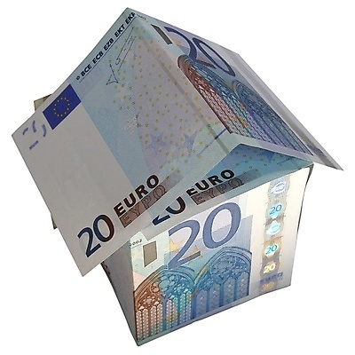 포토 JPG 해외이미지 지폐 돈 주택 사람없음 건물 금융 쪽지 유로 변화 재산 주식 투자 만들기 진짜 페니 해외202004 해외포토 건축물 컨셉 비즈니스 모션 경제 동전 파일형식 이미지허브