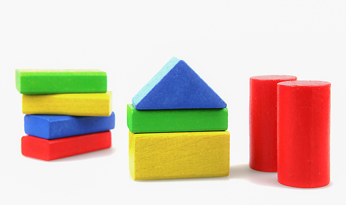 포토 JPG 해외이미지 어린이 놀이 아이디어 사람없음 건물 목재 빨간색 초록색 파란색 컬러풀 장난감 노란색 쌓기 블록 기쁨 가을 게임 아기 놀이터 큐브 시작 출발 고립 처음 해외202004 해외포토 나무 건축물 계절 감정 컬러 컨셉 재료 모션 사람 파일형식 이미지허브