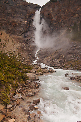 포토 JPG 해외이미지 식물 공원 여행 캐나다 자연 산 풍경 사람없음 초록색 물 강 폭포 흐름 조약돌 바위 큼 속도 서식 내추럴 앨버타 웅장함 전국 그리너리 해외202004 해외포토 자연요소 공공시설 컬러 컨셉 북아메리카 돌_바위 크기 생태계 파일형식 트랜드컬러 이미지허브