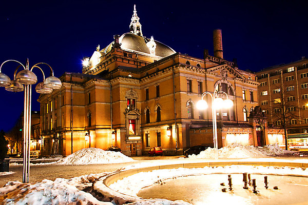 포토 JPG 해외이미지 문화 겨울 건축양식 놀이 노르웨이 미술 사람없음 건물 조각상 무대 야간 극장 장면 스칸디나비아 오슬로 전국 해외202004 해외포토 자연요소 건축물 계절 건축 유럽 문화예술 조형물 파일형식 이미지허브