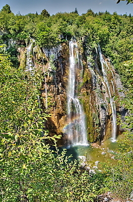 포토 JPG 해외이미지 나무 식물 공원 유럽 길 호수 여행 자연 휴가 안테나 풍경 사람없음 야외 목재 초록색 물 여름 파란색 세계 환경 봄 활발 폭포 신선 재산 숲 크로아티아 내추럴 전국 해외202004 해외포토 자연요소 계절 공공시설 나라 컬러 컨셉 재료 통신 금융 생태계 파일형식 이미지허브