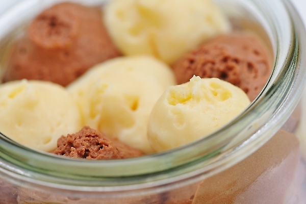 포토 JPG 해외이미지 실내 근접촬영 사람없음 푸딩 해외202004 해외포토 뷰포인트 디저트 내부 파일형식 이미지허브