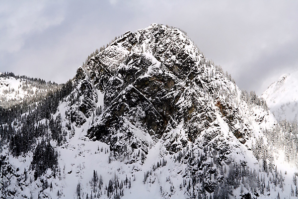 포토 JPG 해외이미지 겨울 산 사람없음 계곡 흰색 해외202004 해외포토 계절 컬러 파일형식 이미지허브