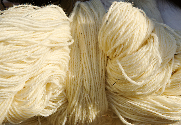 포토 JPG 해외이미지 라이프스타일 옷 밧줄 백그라운드 컨셉 공 주택 따뜻함 취미 사람없음 장식 세트 흰색 직물 면 뜨개질 실 닫기 코드 엉킴 바느질 자르기 질감 롤 부드러움 섬유 솜털 노끈 실뭉치 짜임 수공예 양모 핸드메이드 해외202004 해외포토 줄 컬러 모션 건물 생활 감각 공예 파일형식 이미지허브