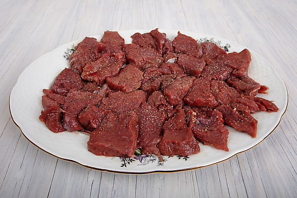 포토 JPG 해외이미지 접시 음식 분홍색 백그라운드 자연 탁자 사슴 주택 건강 육류 스테이크 요리 사람없음 목재 빨간색 검은색 식사 저녁식사 침묵 소고기 게임 흰색 신선 수술 정상 자르기 허브 유기농 날것 사냥꾼 멧돼지 내추럴 점심식사 단백질 생식 정육점 해외202004 해외포토 나무 식물 직업 식기 웰빙 컬러 가구 식재료 재료 포유류 의학 모션 놀이 서양음식 건물 치료 상점 소리 생태계 영양소 파일형식 이미지허브