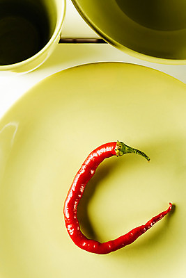 포토 JPG 해외이미지 식물 접시 음식 백그라운드 채소 재료 고추 건강 요리 사람없음 목재 빨간색 초록색 주방 흰색 신선 뜨거움 먹기 향신료 유기농 매움 후추 해외202004 해외포토 나무 식기 웰빙 컬러 모션 맛 향미료 파일형식 이미지허브