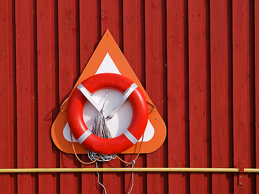 포토 JPG 해외이미지 밧줄 바다 항해 안전 사람없음 장비 벨트 긴급 반지 도움 구출 보호 보안 부표 보험 sos 안전요원 재앙 조난 헬프 해외202004 해외포토 잡화 줄 컨셉 배_교통 장신구 구조요청 파일형식 이미지허브