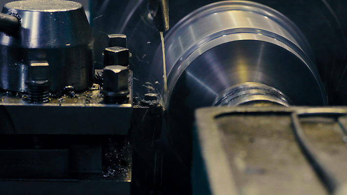 포토 JPG 해외이미지 식물 산업 공장 사람없음 물 금속 기계 장비 업무 작업 엔지니어 닫기 자르기 철 제트기 공학 방앗간 철강 해외202004 해외포토 자연요소 교육 공업 모션 재질 비행기 기술자 파일형식 이미지허브