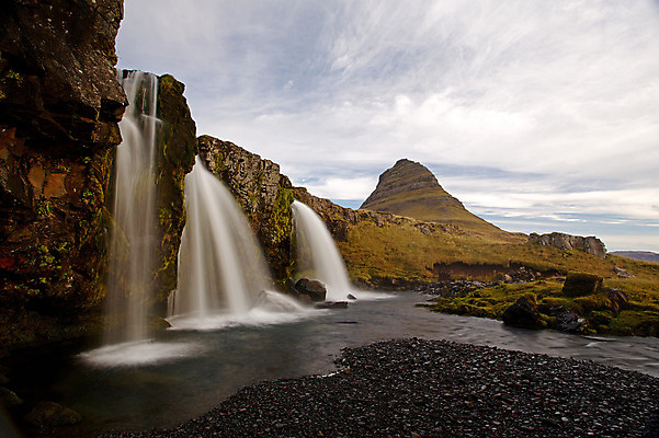 포토 JPG 해외이미지 하늘 산 아이슬란드 이끼 풍경 사람없음 물 폭포 시골 개울 해외202004 해외포토 자연요소 유럽 자연 강 파일형식 이미지허브