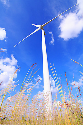 포토 JPG 해외이미지 구름 산업 날개 자연 하늘 바람 사람없음 초록색 파란색 농장 환경 금속 힘 재활용 풍차 발전기 에너지 흰색 행운 칼날 풍력에너지 저녁 프로펠러 유지 돛대 방앗간 해외202004 해외포토 자연요소 컬러 컨셉 농업 재질 날씨 발전소 그린에너지 야간 친환경 생태계 파일형식 이미지허브