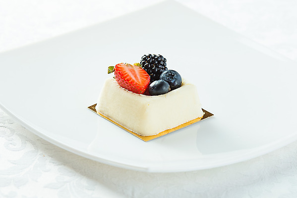 포토 JPG 해외이미지 커피 조각 과일 딸기 휴가 디저트 서브 사탕 요리 사람없음 가로 쿠키 케이크 식당 초콜릿 얼음 생일 체리 차 달콤 설탕 굽기 먹기 크림 메뉴 팬케이크 고립 타르트 페스츄리 핸드메이드 해외202004 해외포토 자연요소 기념일 음료 음식 빵 모션 상점 맛 구이 파이_빵 파일형식 이미지허브