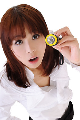 포토 JPG 해외이미지 직업 1 응시 아시아 얼굴 백그라운드 비즈니스 사업가 한명 동양인 빛 사무실 숫자 중국 놀람 흰색 표현 손전등 신선 업무 비즈니스우먼 입 검색 충격 동쪽 빛망울 발견 해외202004 해외포토 문자 시선 여자 감정 나라 컬러 조명 표정 사람 인종 신체부위 작업 직장인 방향 파일형식 이미지허브