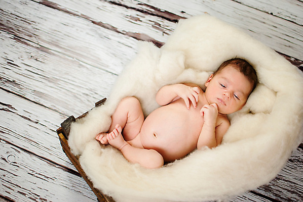 포토 JPG 해외이미지 백인 손 행복 아들 얼굴 어린이 신체 휴식 새로움 건강 사랑 한명 사람 소년 바구니 꿈 흰색 아기 신생아 잠 달콤 작음 담요 피부 부드러움 양모 거짓말 결백 돌봄 천진난만 해외202004 해외포토 서양인 1 남자 감정 컬러 컨셉 가족 모션 신체부위 직물 감각 맛 크기 파일형식 이미지허브