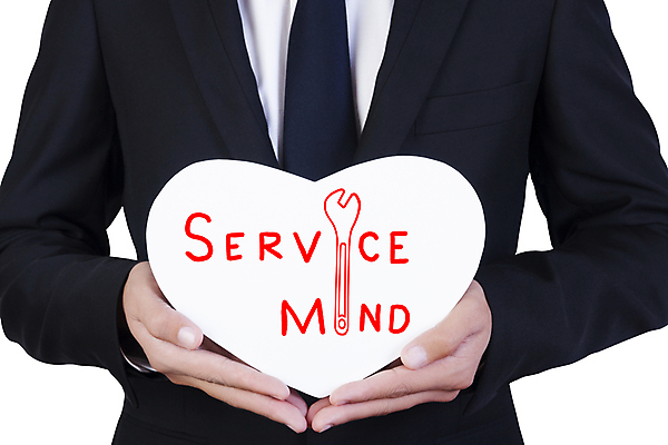 포토 JPG 해외이미지 1 손 남자 종이 컨셉 비즈니스 넥타이 정장 성인 사람없음 단어 흰색 하트 마음 스패너 잡기 비즈니스맨 메시지 심볼 서비스 개성 보여주기 고립 해외202004 해외포토 모양 문자 잡화 옷 컬러 모션 사람 신체부위 공구 직장인 파일형식 이미지허브