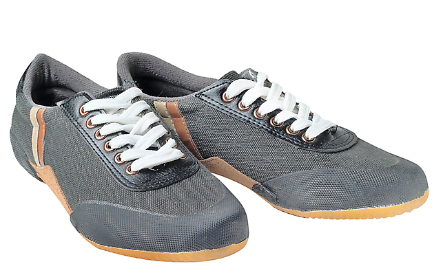 포토 JPG 해외이미지 옷 남자 스포츠 운동화 신발 사람없음 달리기 운동 걷기 흰색 쌍 트레이너 고무 고립 양발 해외202004 해외포토 컬러 모션 건강 사람 헬스 파일형식 이미지허브