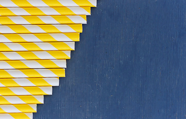 포토 JPG 해외이미지 종이 음료 백그라운드 패턴 오렌지 숙이기 빨대 사람없음 목재 컵 파란색 세트 컬러풀 파티 쌓기 식당 줄무늬 추위 수확 마시기 흰색 기구 축하 칵테일 바 빨다 플라스틱 오브젝트 튜브 밀짚 구식 소다 옛날 해외202004 해외포토 나무 식기 컬러 포즈 컨셉 무늬 농업 과일 재료 모션 재질 주류 이벤트 상점 짚 파일형식 이미지허브