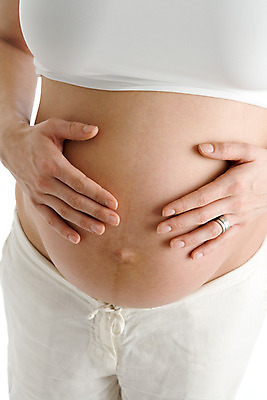 포토 JPG 해외이미지 스튜디오촬영 백인 여자 행복 가족 청소년 엄마 건강 사랑 한명 서기 미소 20대 세로 농작물 부모 희망 침묵 임산부 임신 잠옷 터치 잡기 묘사 성인여자만 해외202004 해외포토 서양인 1 옷 감정 농업 관계 모션 실내 표정 사람 청년 소리 여자만 성인만 파일형식 이미지허브