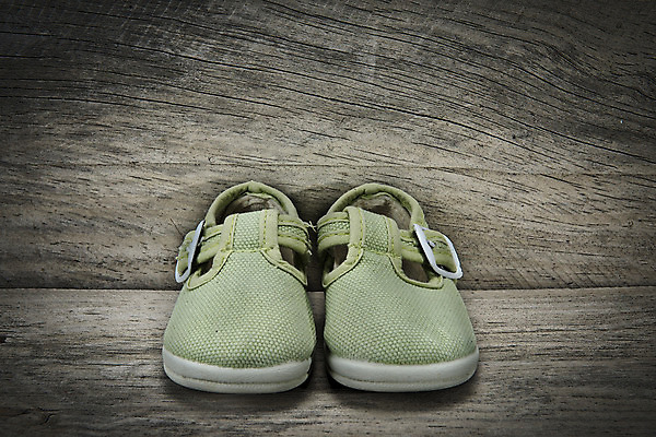 포토 JPG 해외이미지 옷 어린이 백그라운드 운동화 신발 발 넥타이 부츠 사람없음 목재 초록색 갈색 유행 수확 아기 직물 작음 가죽 복고 밟기 고립 옛날 카피스페이스 해외202004 해외포토 나무 잡화 컬러 농업 재료 모션 사람 신체부위 공백 크기 파일형식 이미지허브