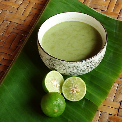 포토 JPG 해외이미지 나뭇잎 실내 사람없음 사발 녹차 라임 말차 나무배경 해외202004 해외포토 백그라운드 잎 과일 내부 차_음료 사기그릇 파일형식 이미지허브