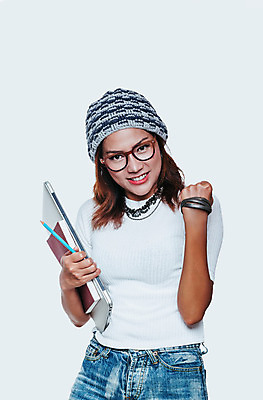 포토 JPG 해외이미지 라이프스타일 응시 여자 행복 안경 티셔츠 휴식 친절 관리 한명 미소 풍경 책 연필 평화 희망 침묵 자유 흰색 잡기 오픈 영혼 기자 고독 명상 페이지 조심 관심 녹음기 돌봄 신앙심 해외202004 해외포토 직업 1 시선 잡화 감정 컬러 컨셉 셔츠 모션 학용품 표정 사람 생활 필기구 소리 파일형식 녹음_기록 이미지허브